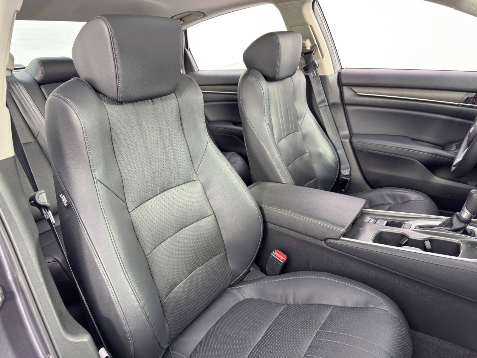 Used 2018 Honda Accord EX-L image 38