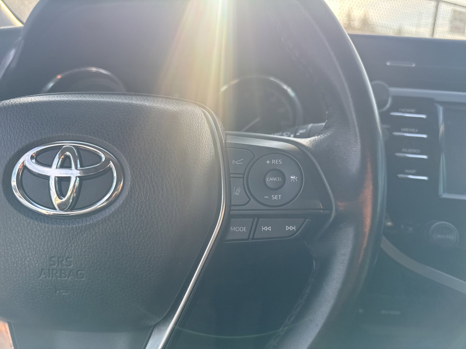 Used 2020 Toyota Camry SE image 9