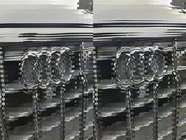 Used 2023 Audi SQ8 Prestige image 11