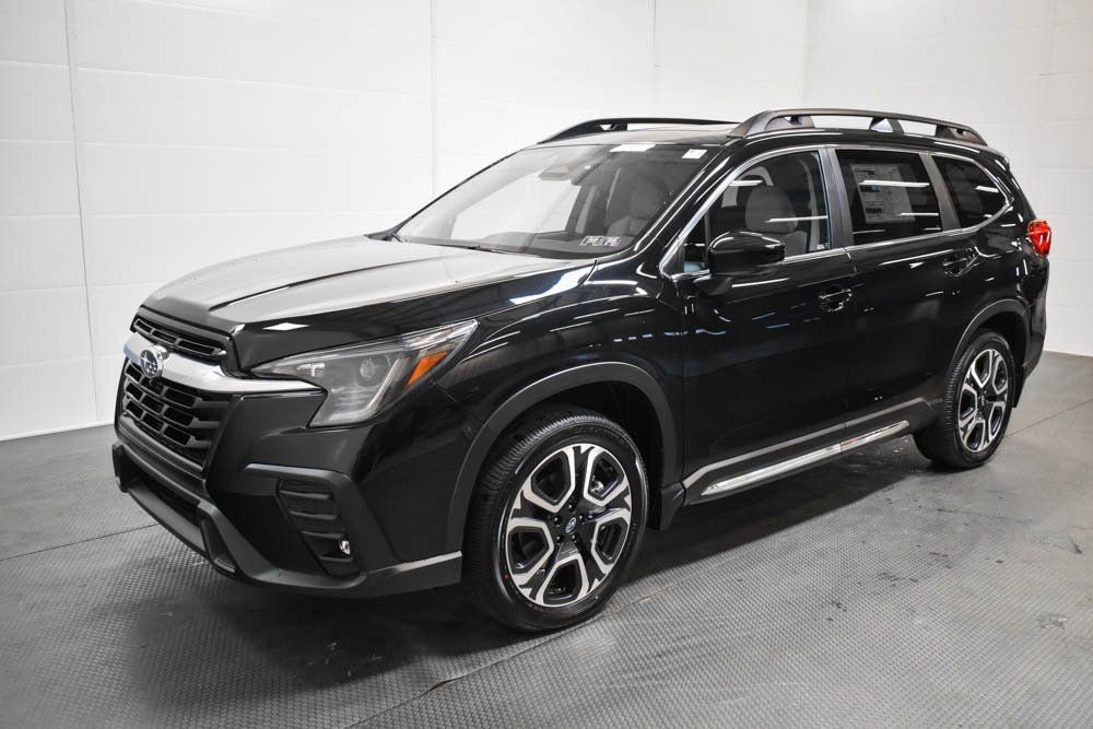 New 2026 Subaru Ascent Limited image 3