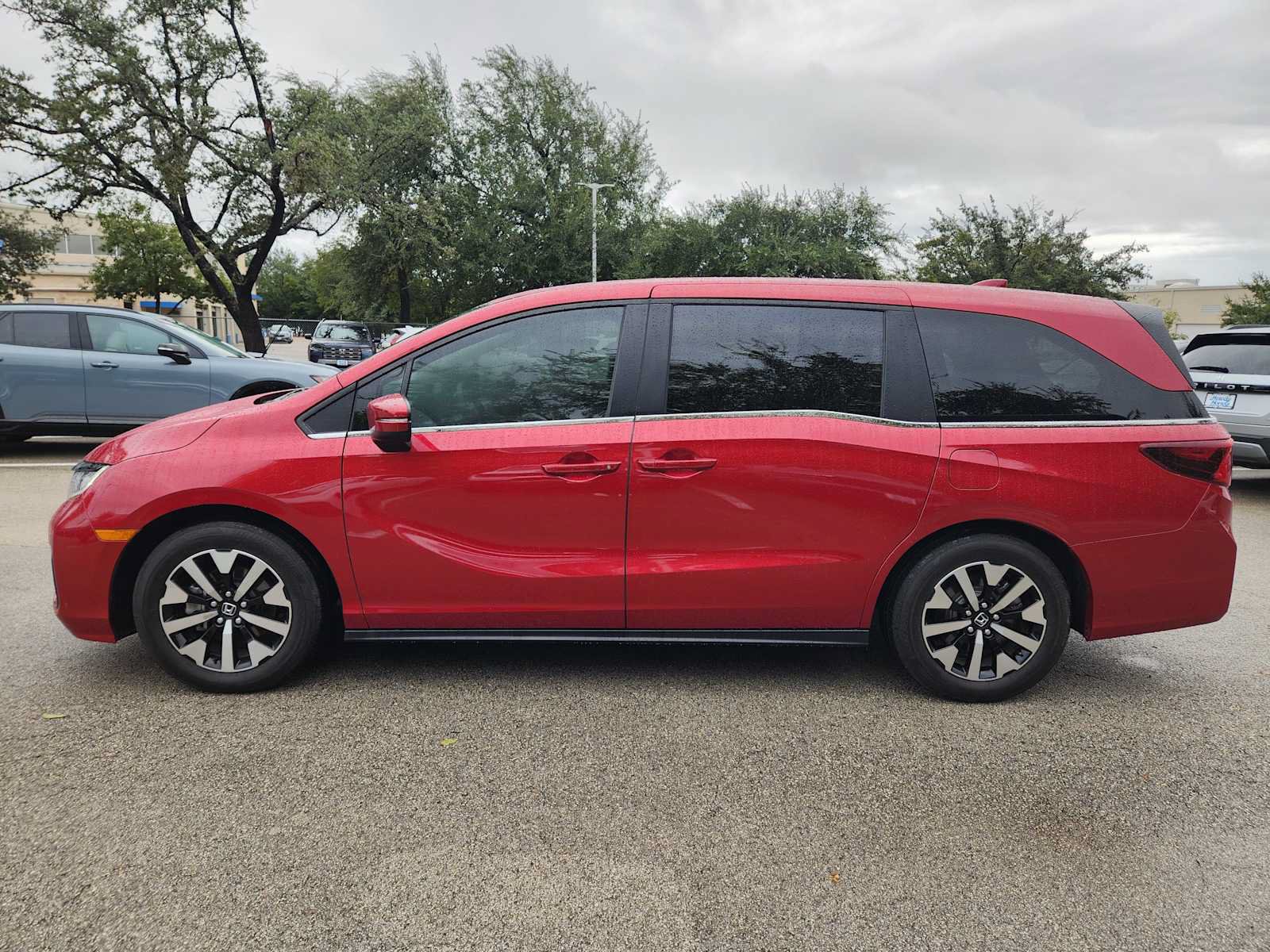 Certified 2026 Honda Odyssey EX-L image 4