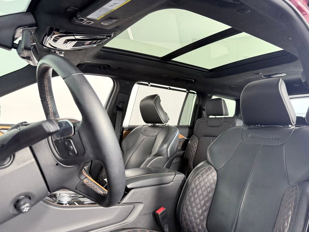 Used 2021 Jeep Grand Cherokee L Summit image 13