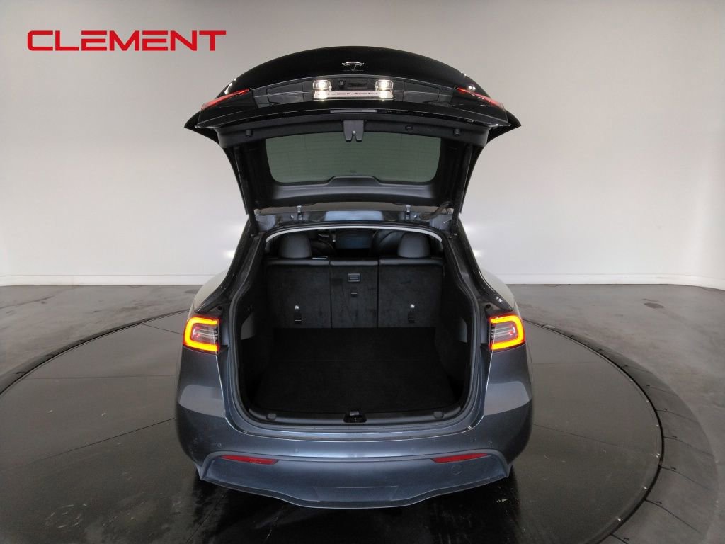 Used 2021 Tesla Model Y Long Range image 9