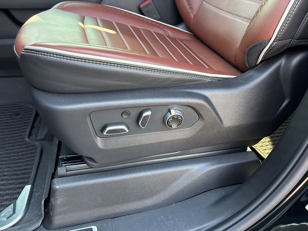 Used 2024 GMC Sierra 2500 Denali Ultimate image 24