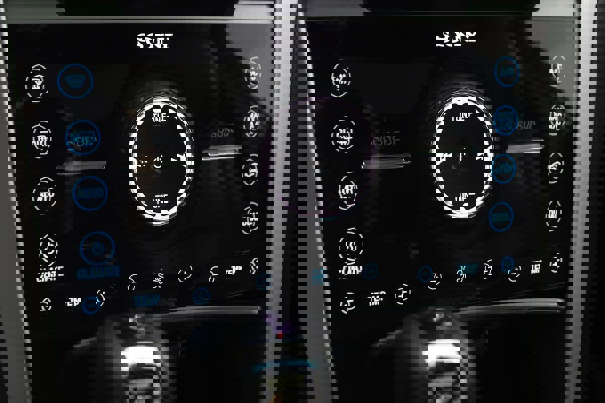 Used 2013 Ford Explorer Sport image 34