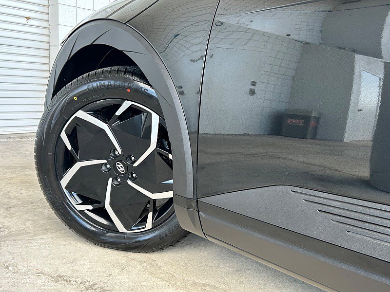 Used 2024 Hyundai Ioniq 5 SEL image 26