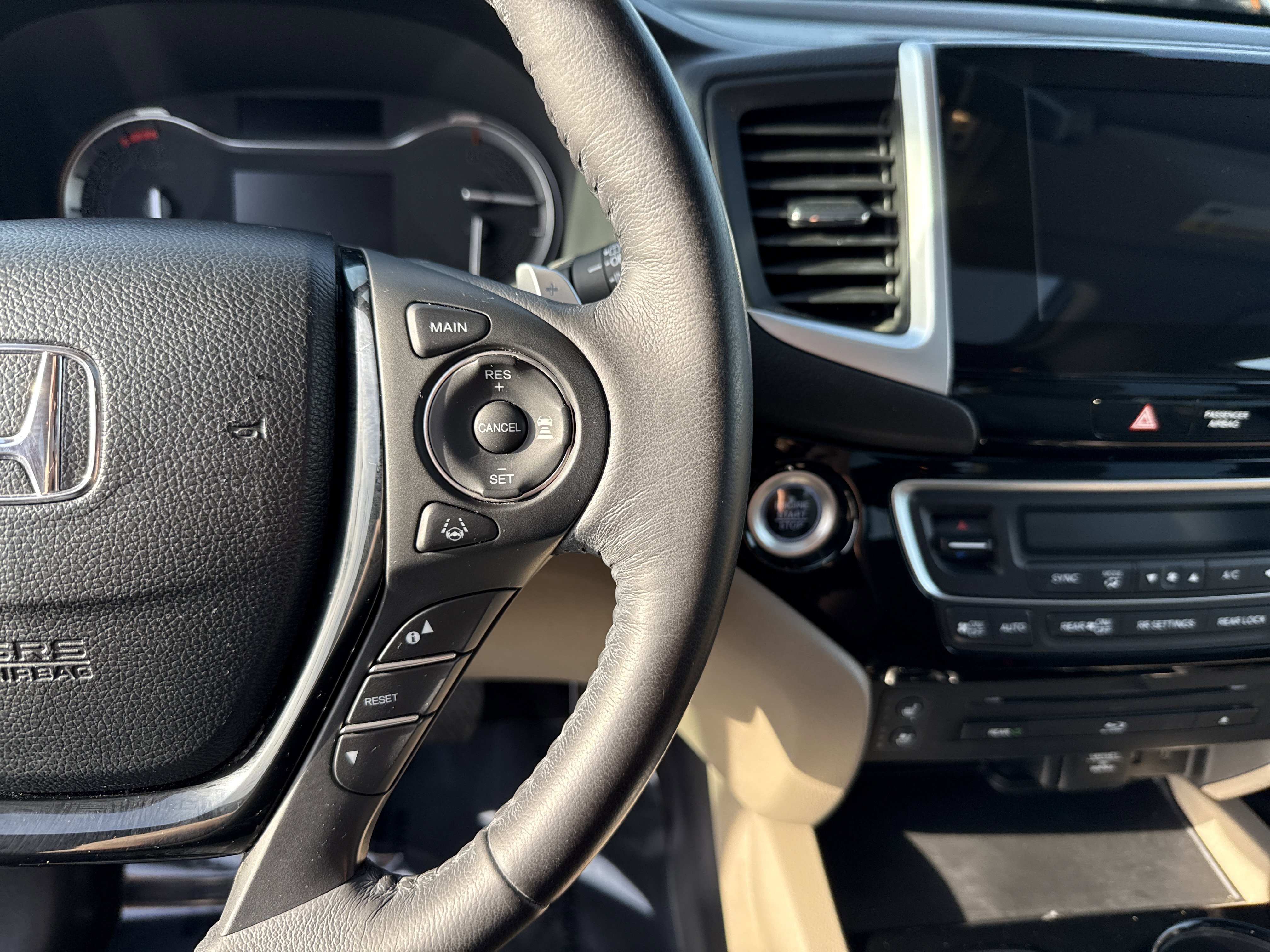 Used 2018 Honda Pilot Elite image 20