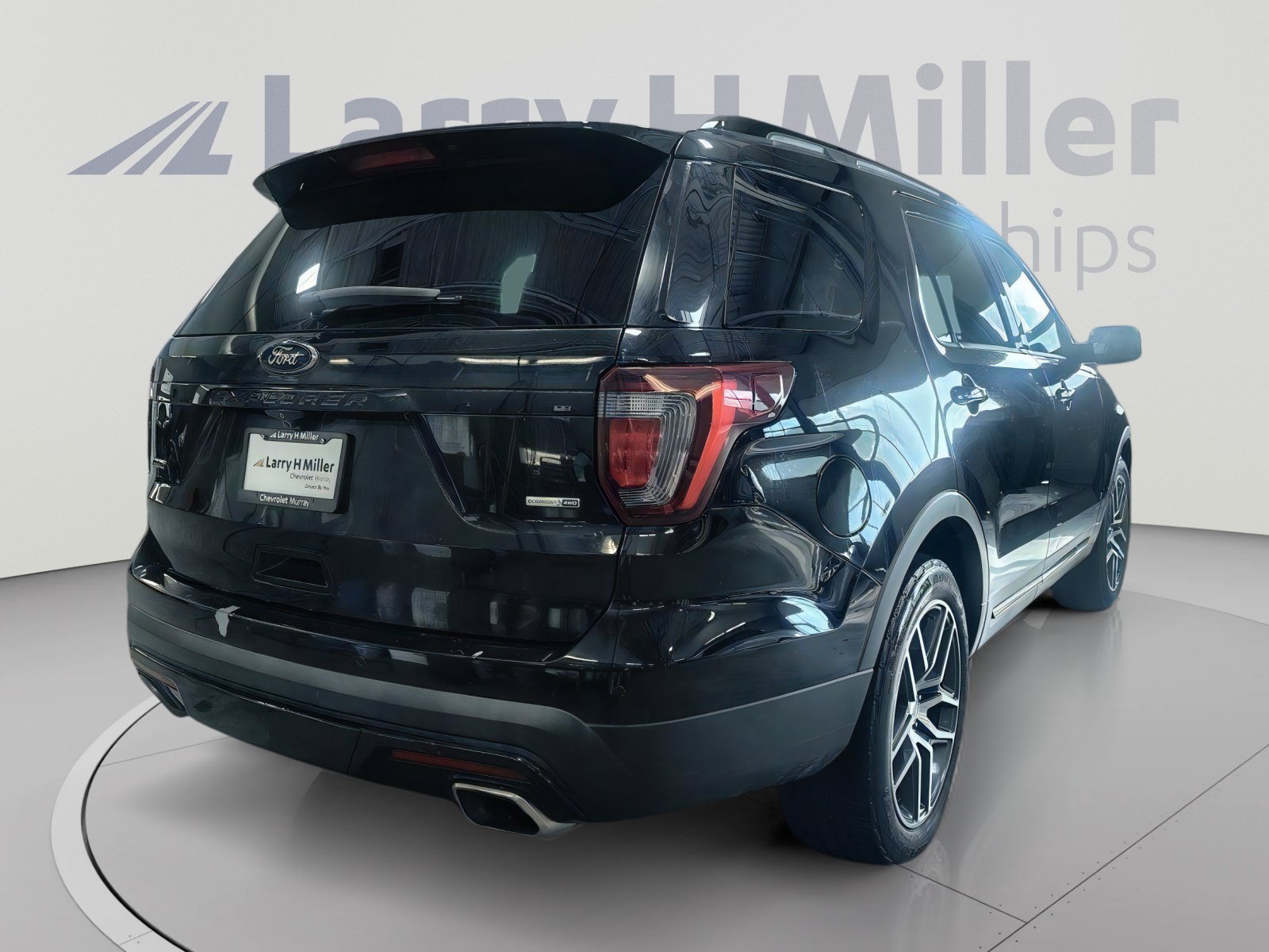 Used 2017 Ford Explorer Sport AWD/4WD image 7