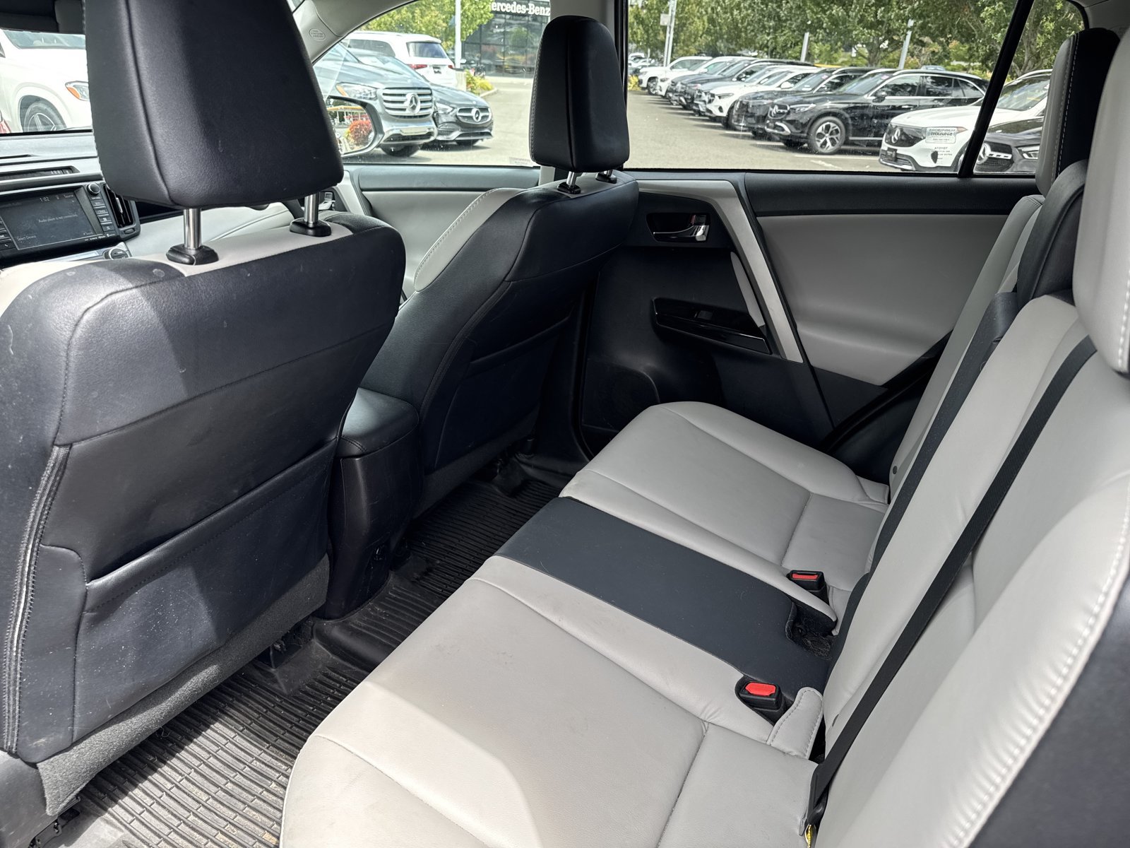 Used 2017 Toyota RAV4 Limited w/ All Weather Liner Package AWD/4WD image 10