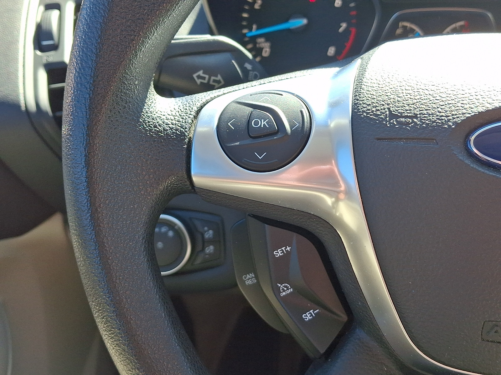 Used 2015 Ford Escape SE w/ Equipment Group 201A AWD/4WD image 22