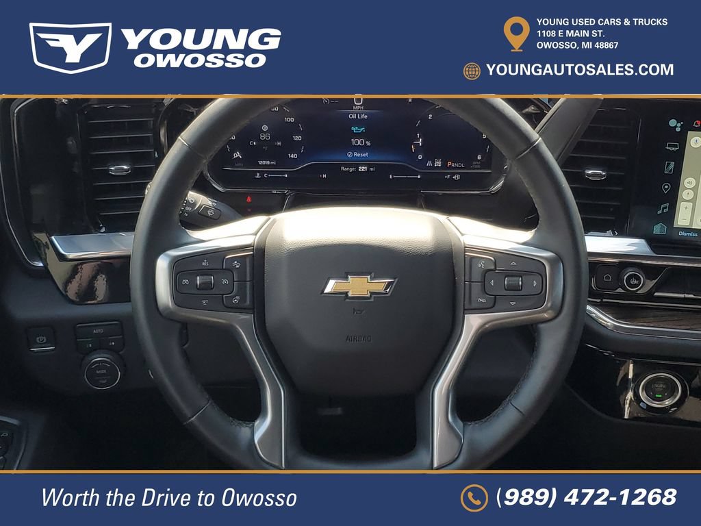 Used 2024 Chevrolet Silverado 1500 LT AWD/4WD image 24