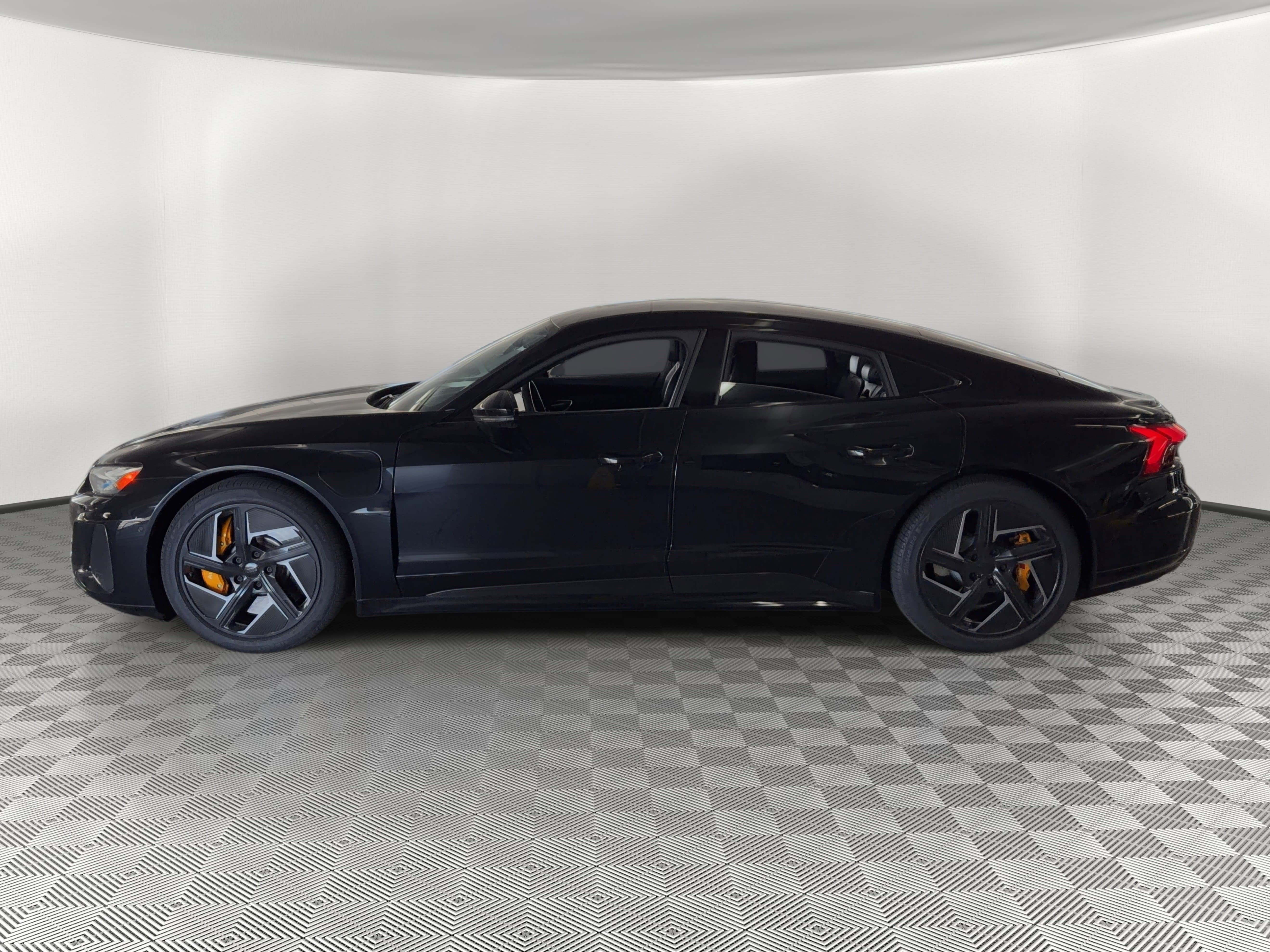 Used 2023 Audi RS e-tron GT w/ Carbon Performance Package image 2