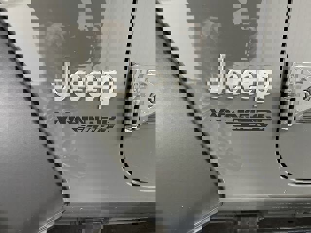 Used 2020 Jeep Wrangler Sport image 29