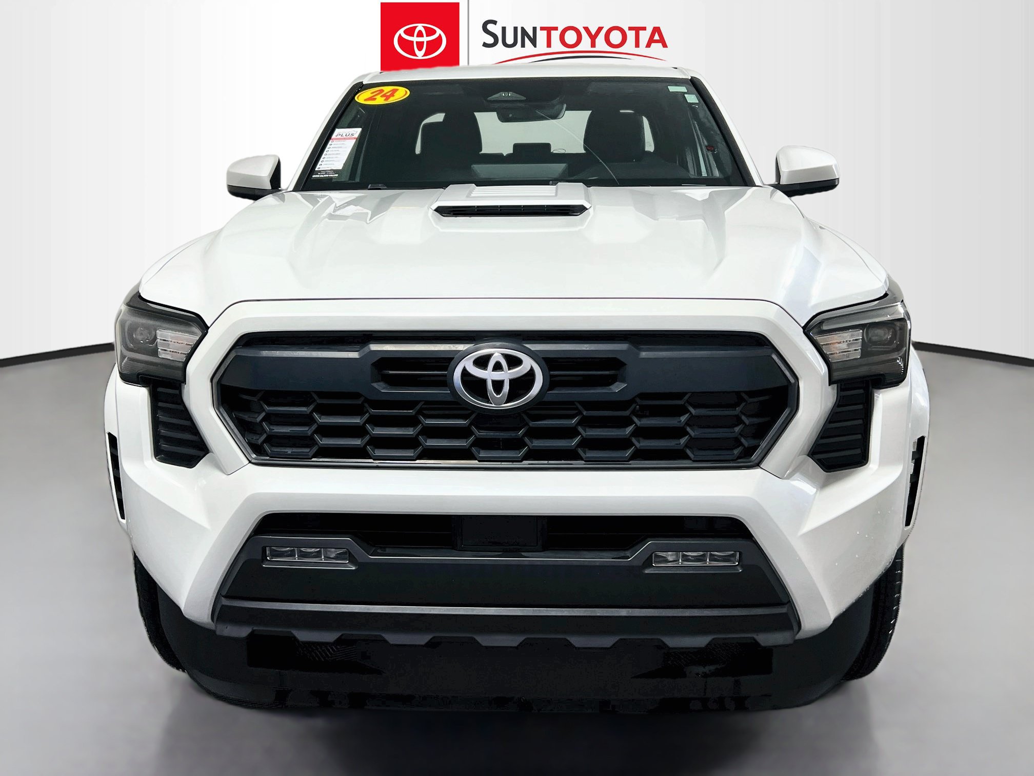 Used 2024 Toyota Tacoma TRD Sport AWD/4WD image 10