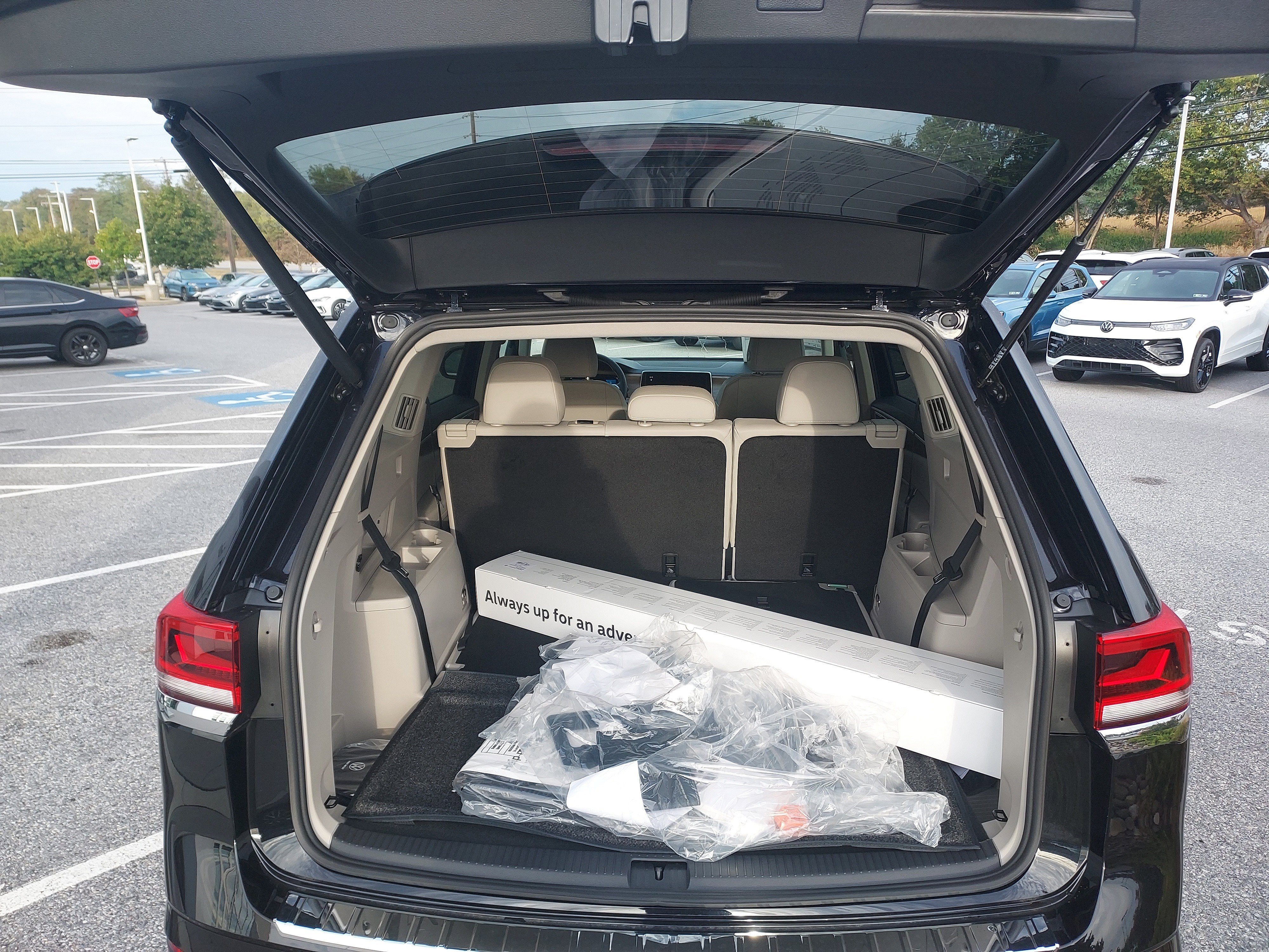 New 2026 Volkswagen Atlas SE image 19