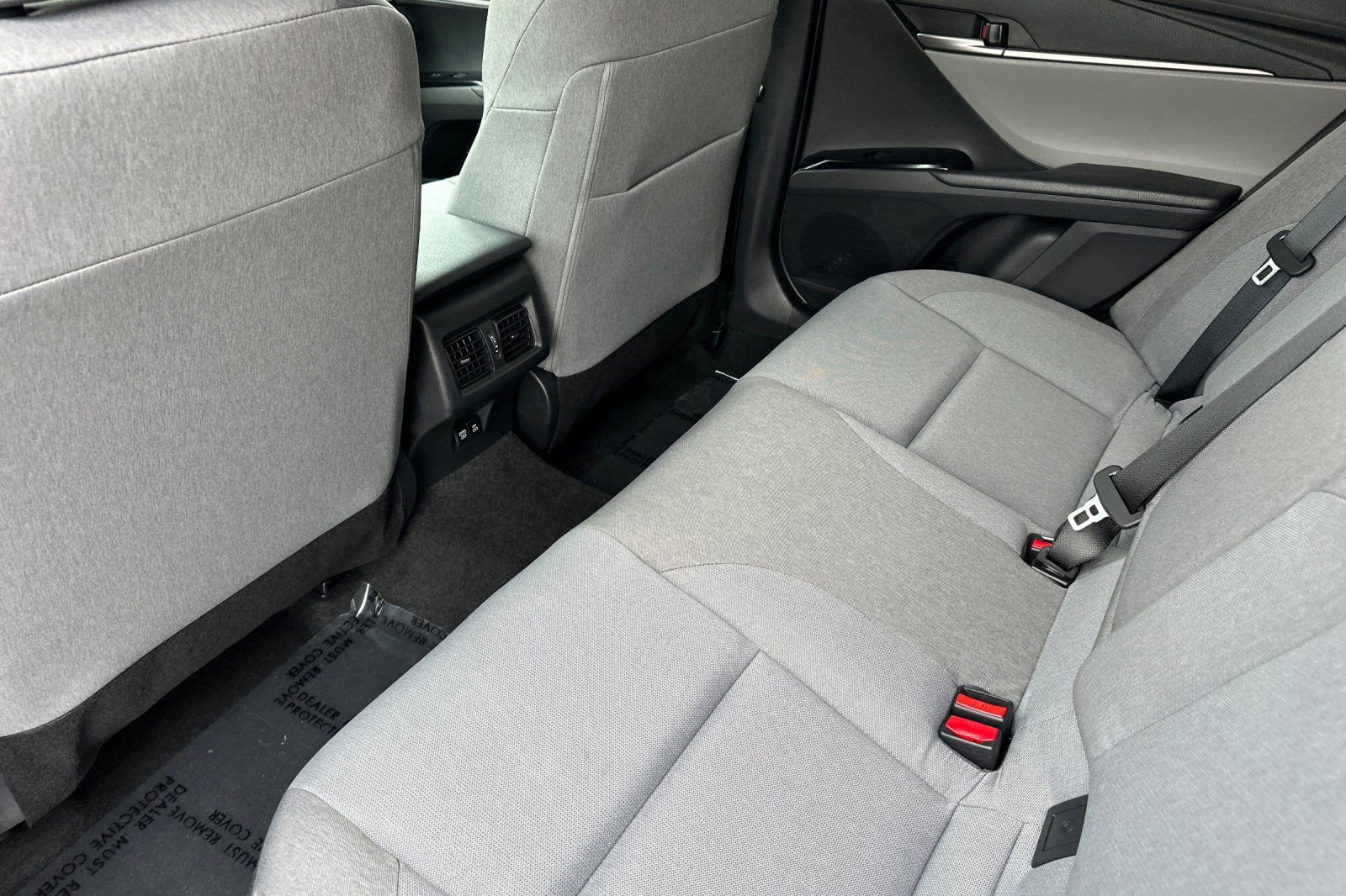 Used 2025 Toyota Camry LE image 13
