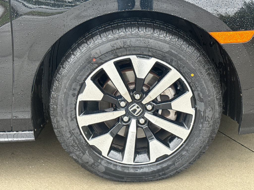 Certified 2025 Honda Odyssey EX-L image 11