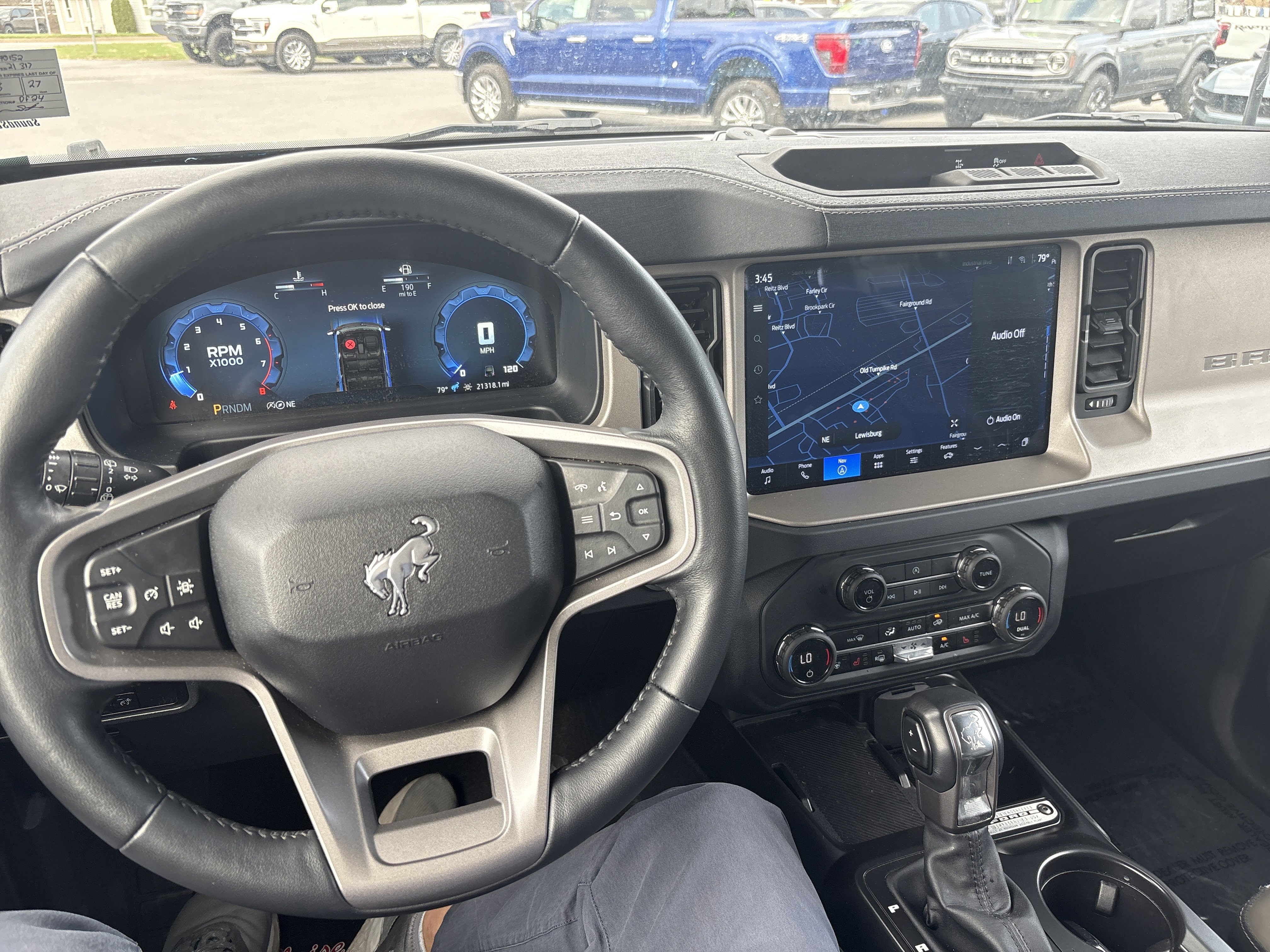 Used 2025 Ford Bronco Outer Banks image 25