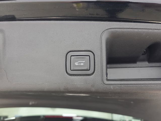 Used 2024 GMC Terrain Denali w/ Denali Premium Package image 36