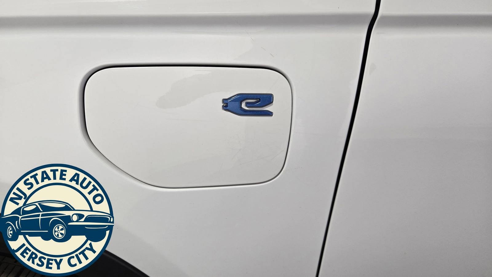 Used 2022 Jeep Grand Cherokee Limited 4xe image 32