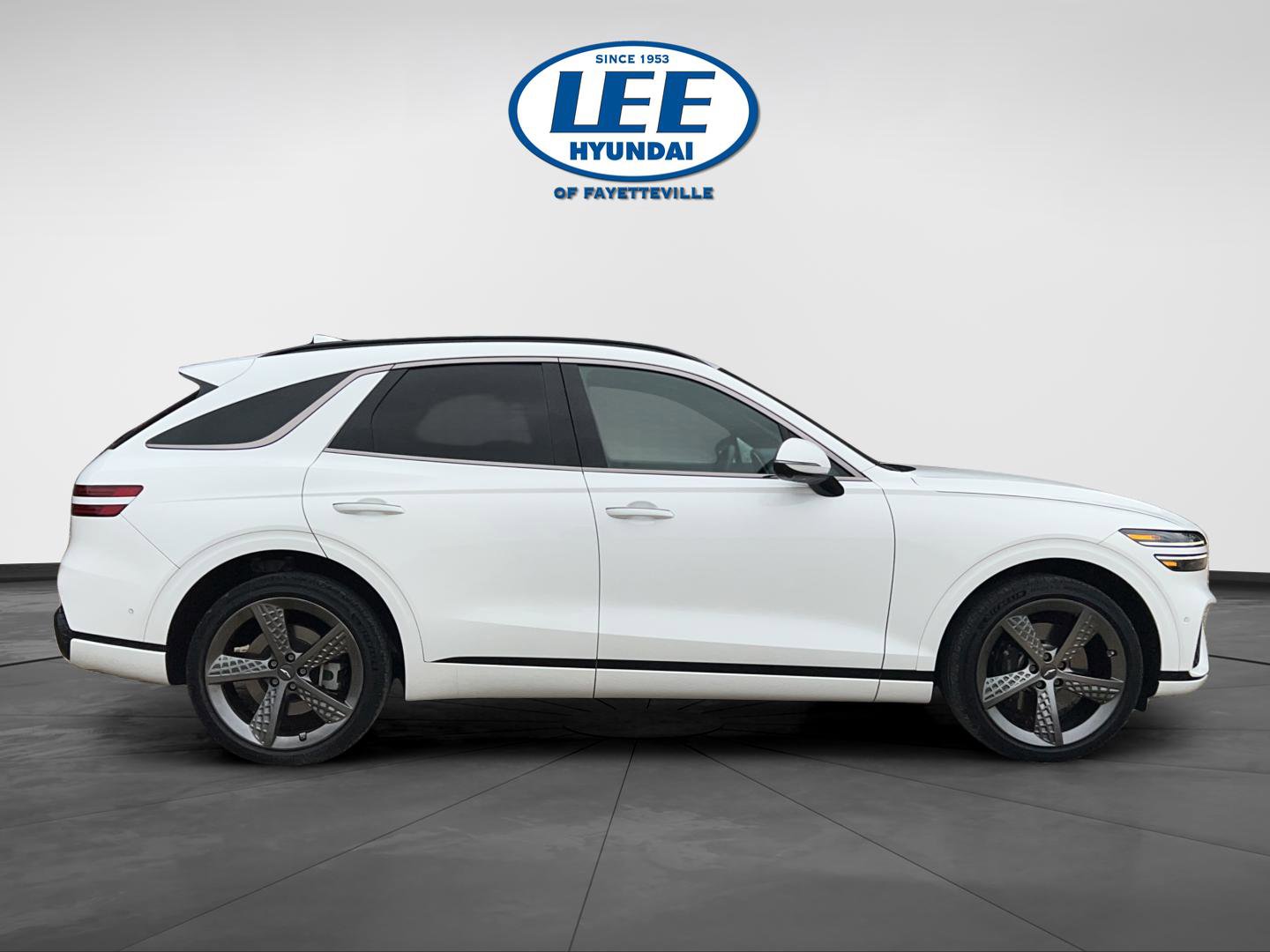 Used 2022 Genesis GV70 3.5T Sport w/ Sport Prestige Package image 6