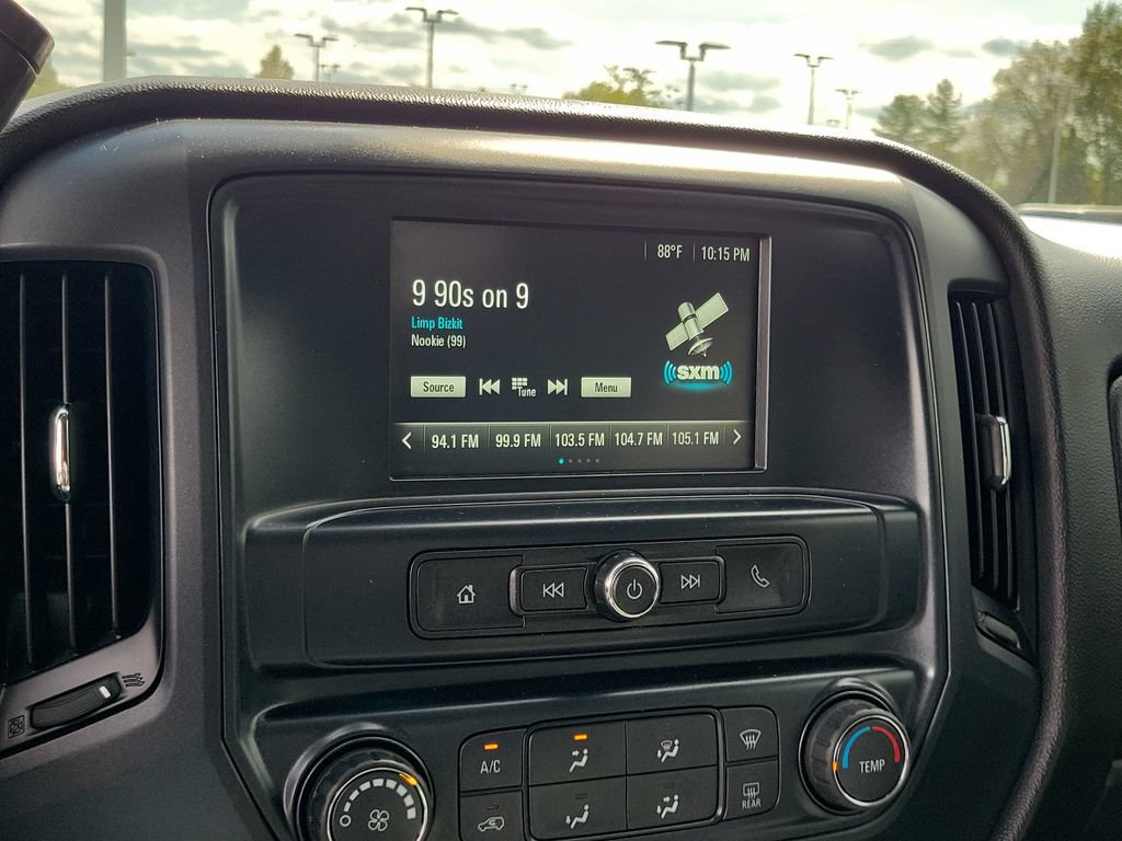 Used 2018 Chevrolet Silverado 1500 Custom w/ Custom Convenience Package RWD image 27