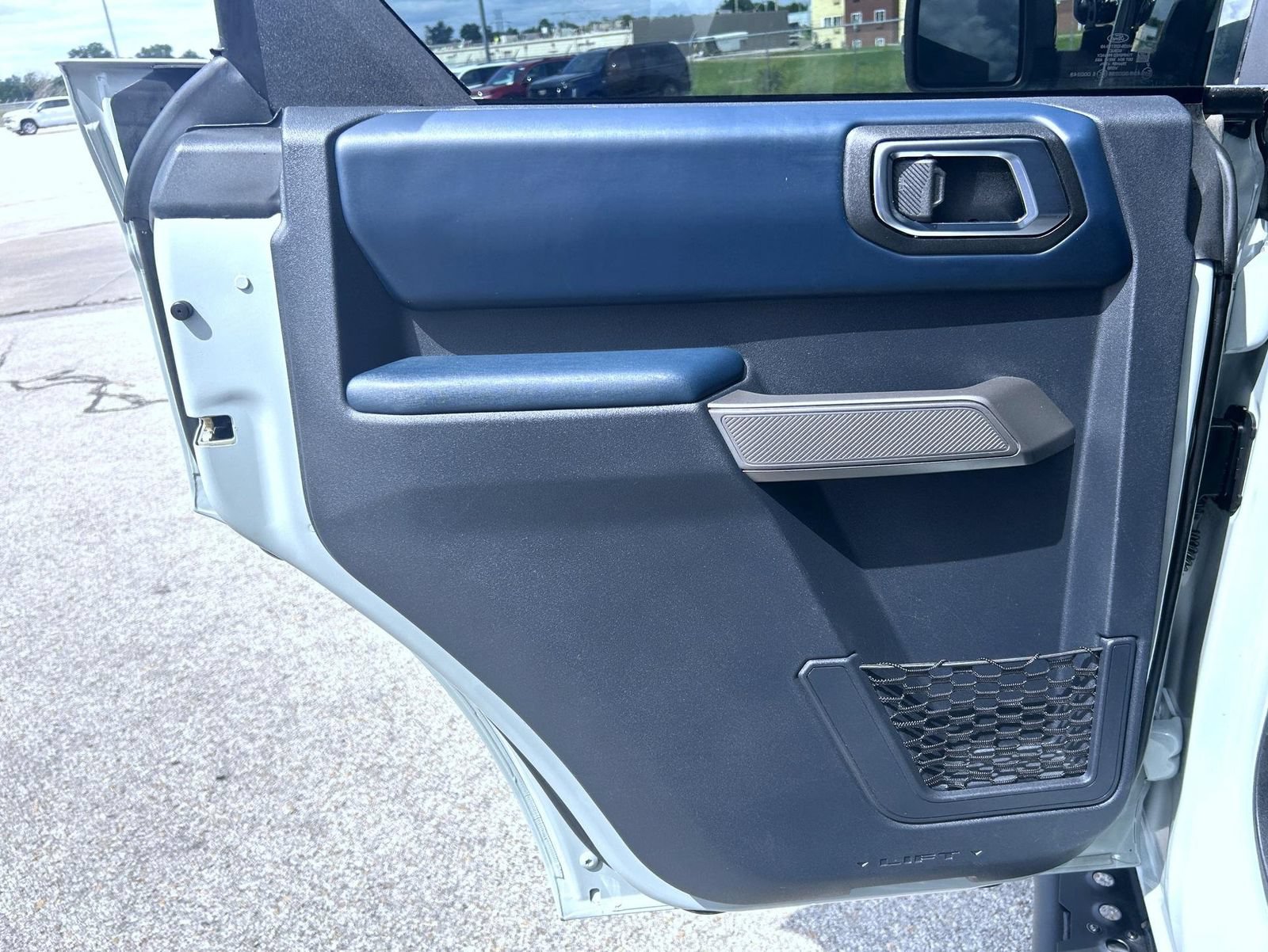 Used 2021 Ford Bronco First Edition AWD/4WD image 17