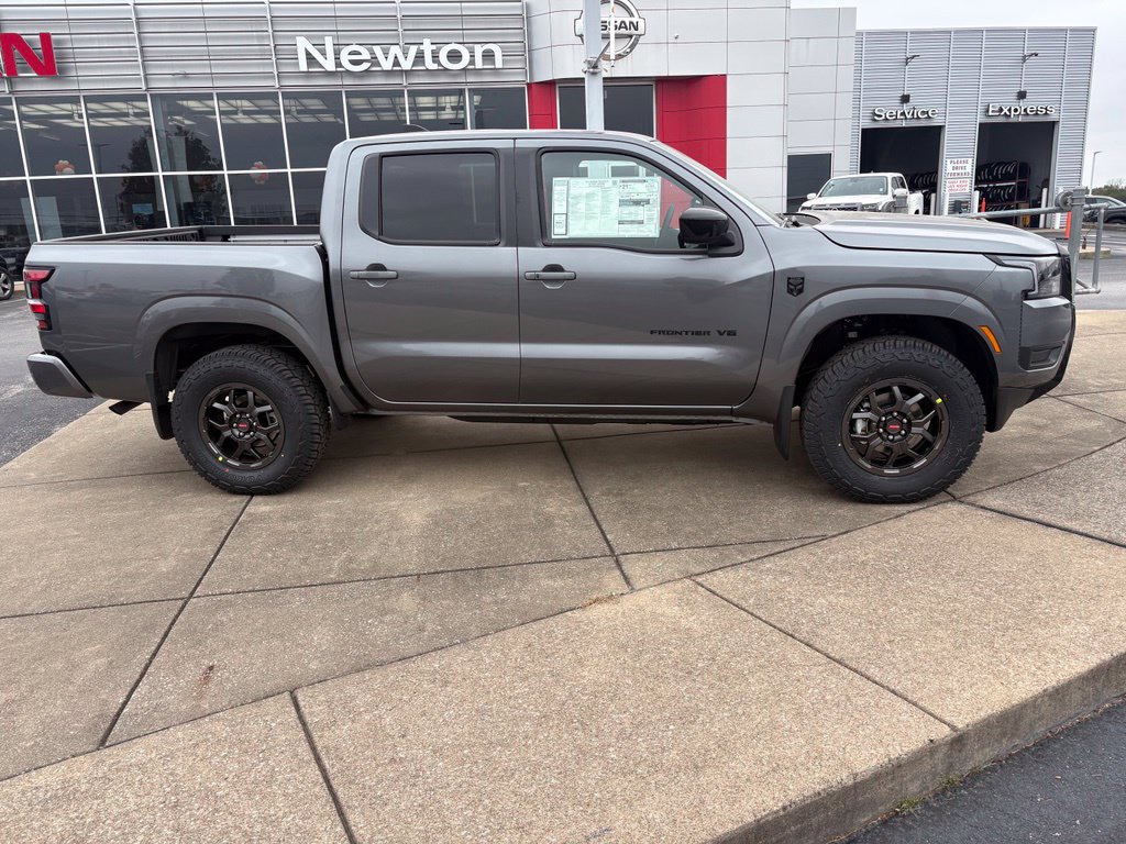 New 2027 Nissan Frontier SV w/ SV Convenience Package RWD image 3