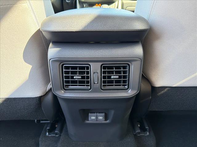 Used 2025 Toyota RAV4 XLE AWD/4WD image 20