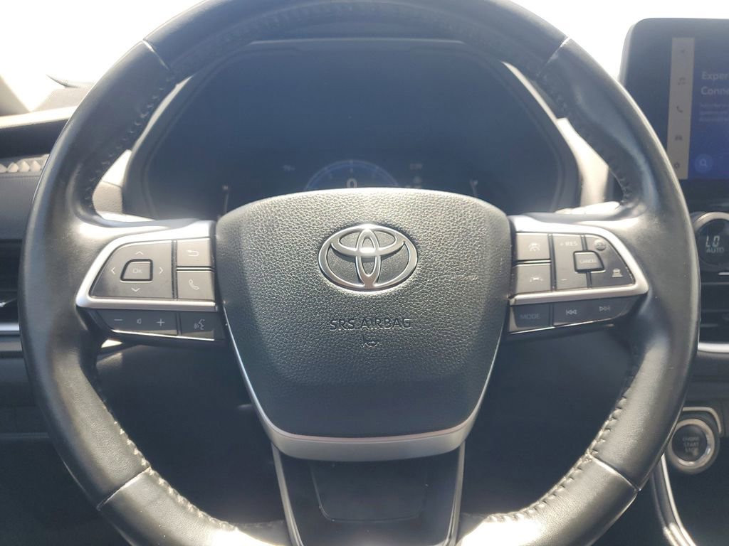 Certified 2024 Toyota Grand Highlander XLE FWD image 22