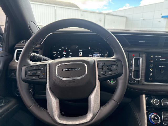 Used 2023 GMC Yukon XL Denali w/ LPO, Floor Liner Package AWD/4WD image 17