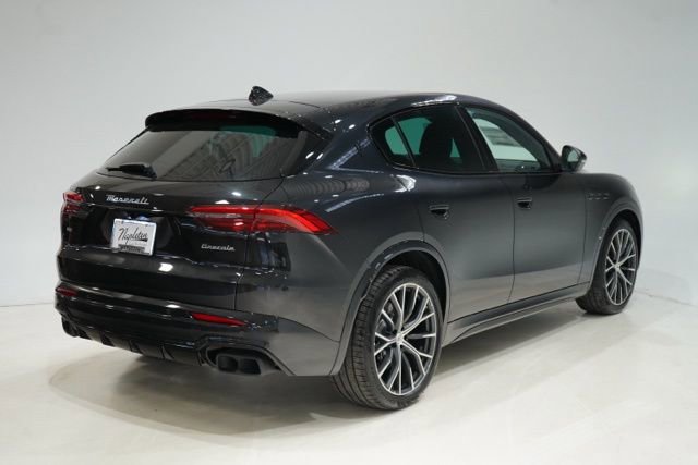 New 2026 Maserati Grecale Modena image 7