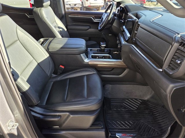 Used 2025 Chevrolet Silverado 1500 LT Trail Boss w/ LT Trail Boss Premium Package image 15