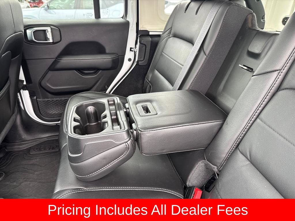 Used 2023 Jeep Wrangler Unlimited Sahara w/ Safety Group AWD/4WD image 14
