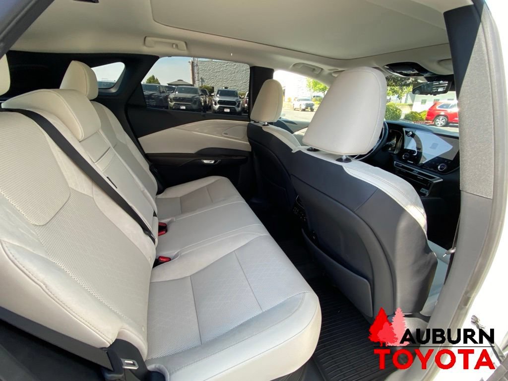Used 2026 Lexus RX 450h AWD w/ Convenience Package image 19