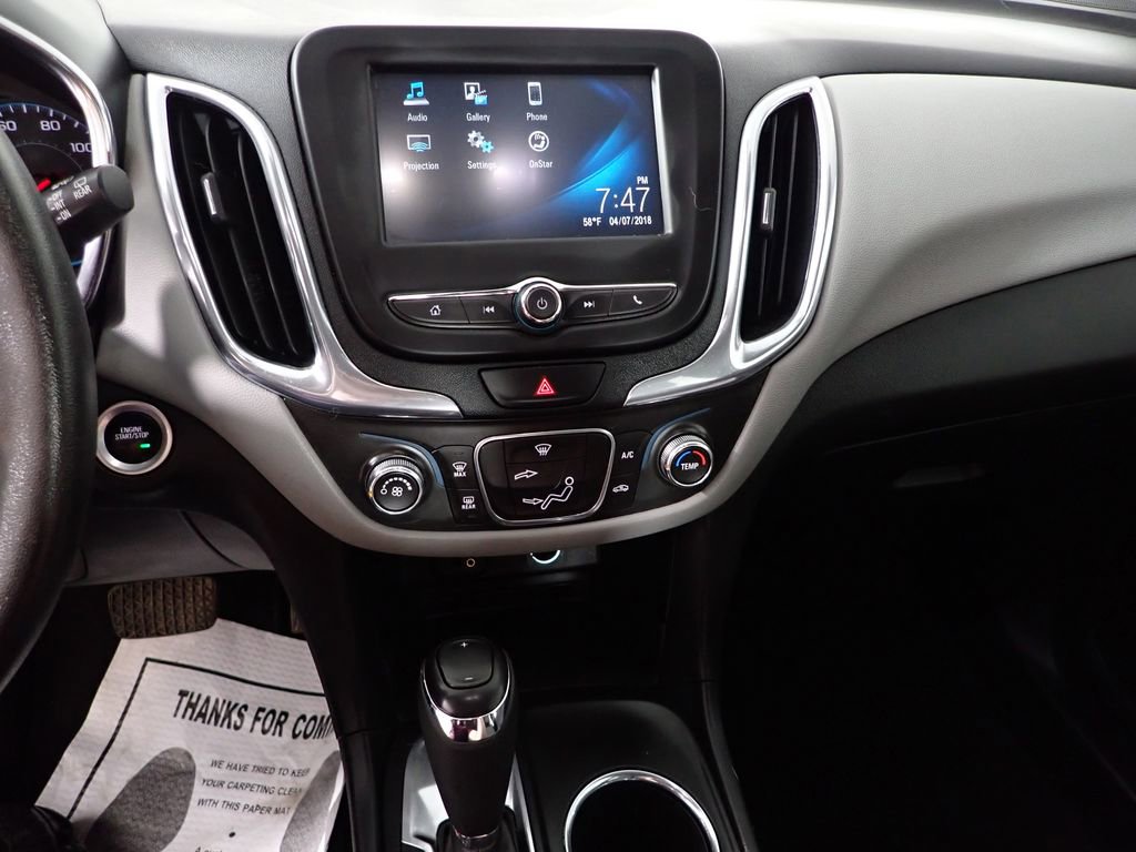 Used 2018 Chevrolet Equinox LS FWD image 28