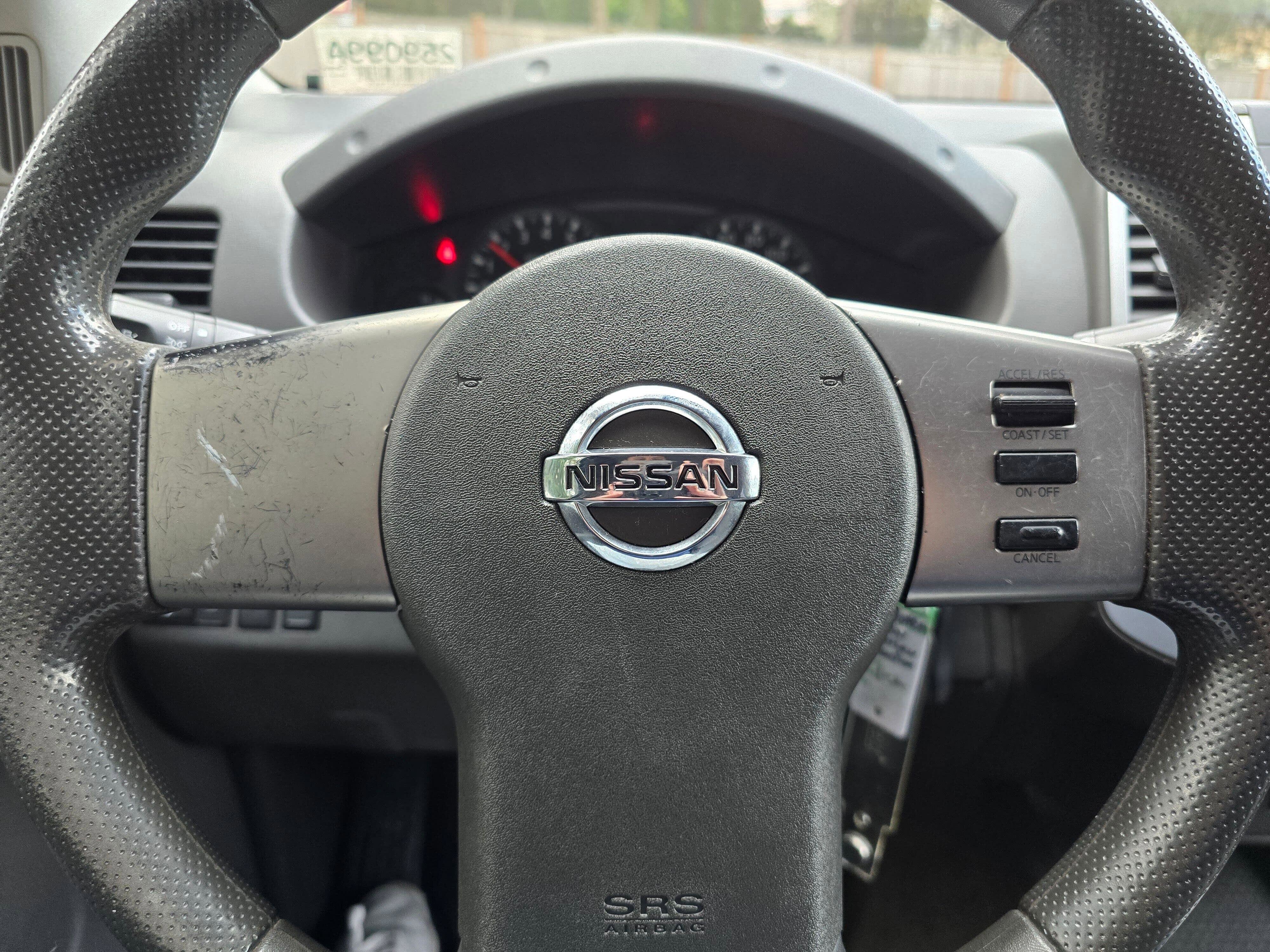 Used 2011 Nissan Frontier SV image 23