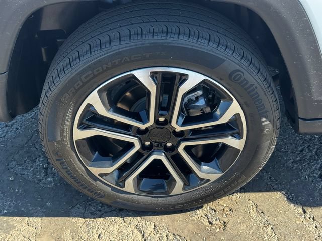 Certified 2023 Jeep Compass Limited AWD/4WD image 12