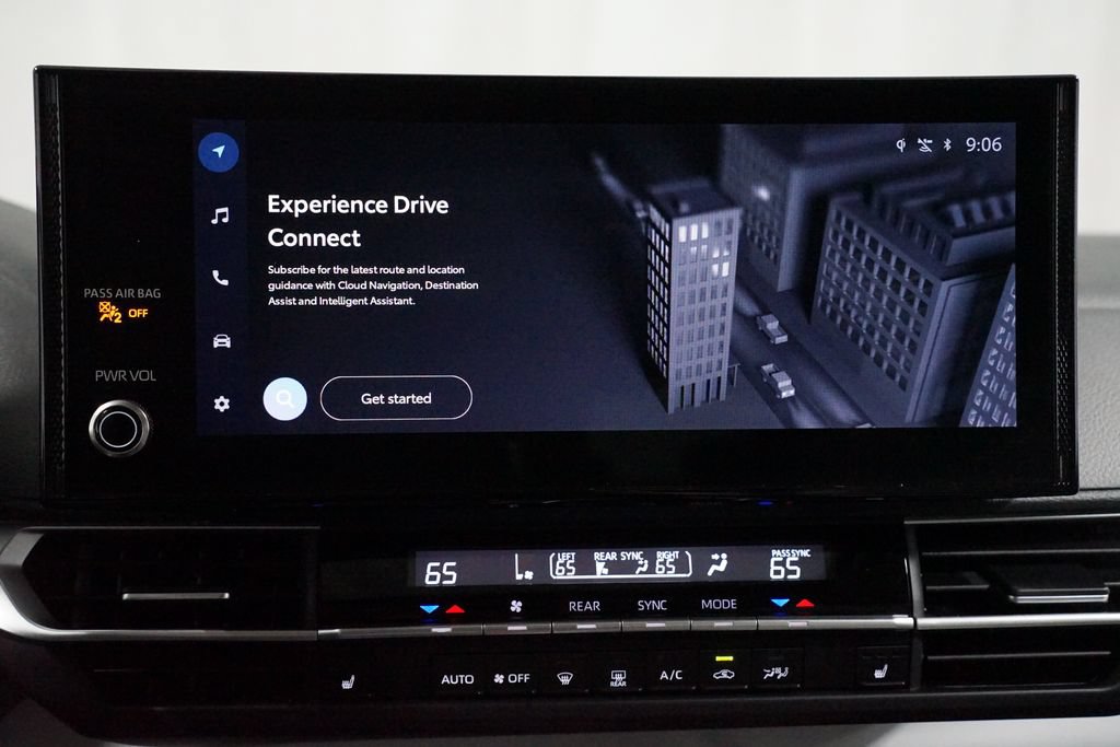 Certified 2025 Toyota Sienna XLE FWD image 17
