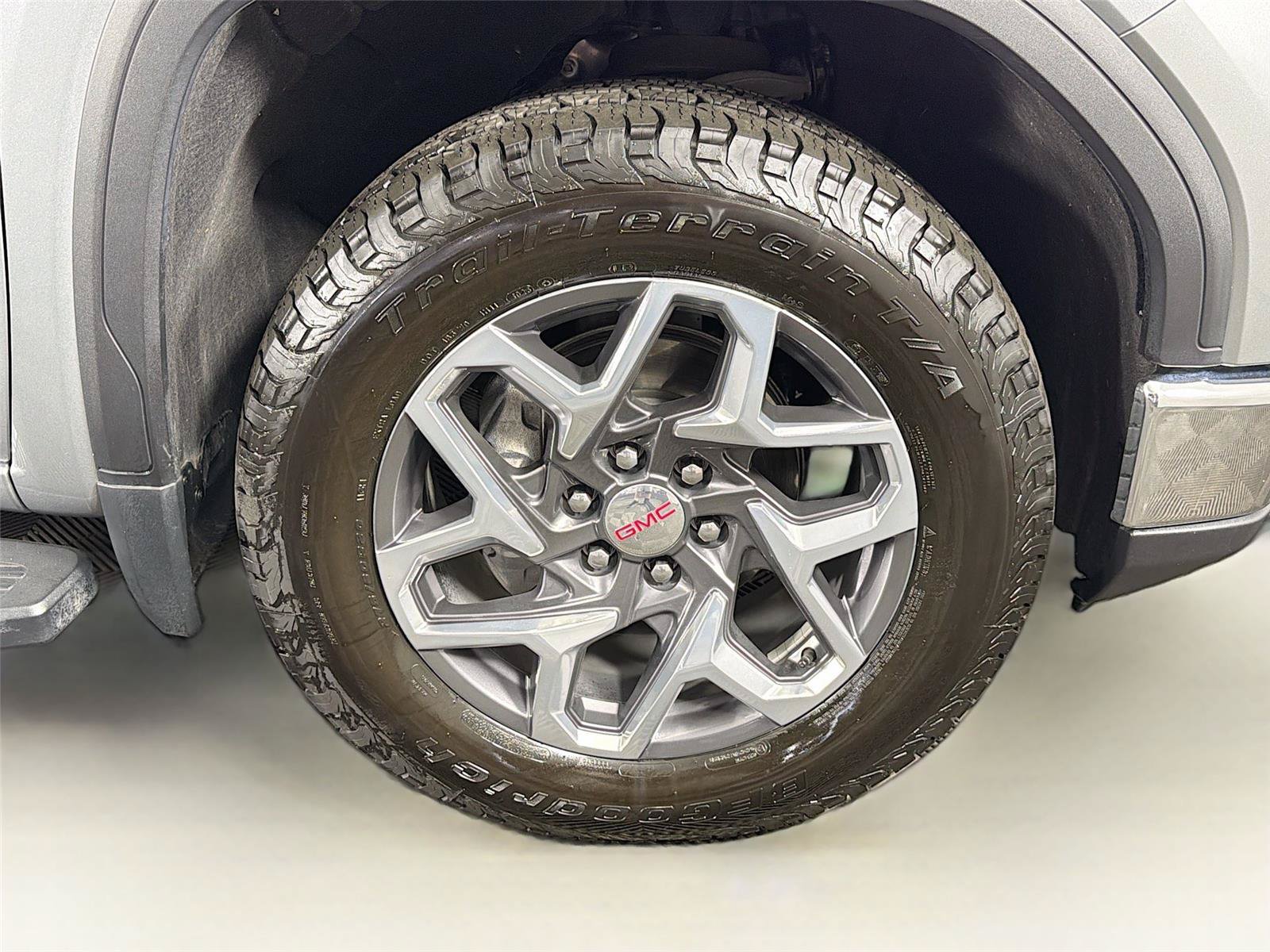 Used 2024 GMC Sierra 1500 SLT w/ SLT Premium Plus Package AWD/4WD image 37