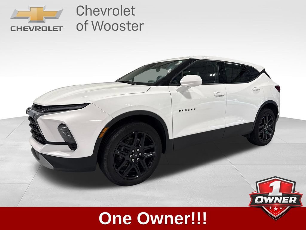Used 2023 Chevrolet Blazer LT FWD image 1