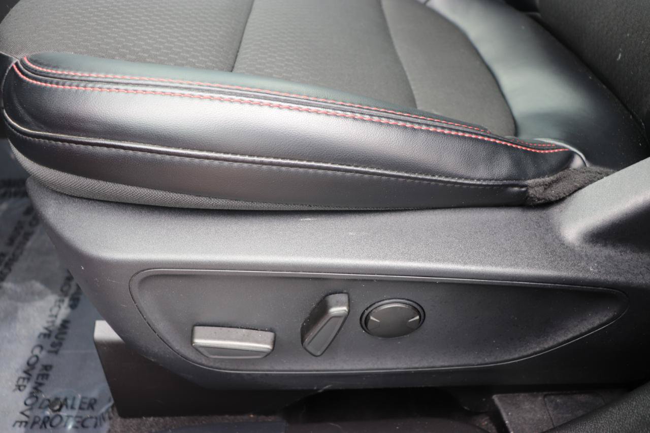 Used 2025 Ford Escape ST-Line Select AWD/4WD image 45