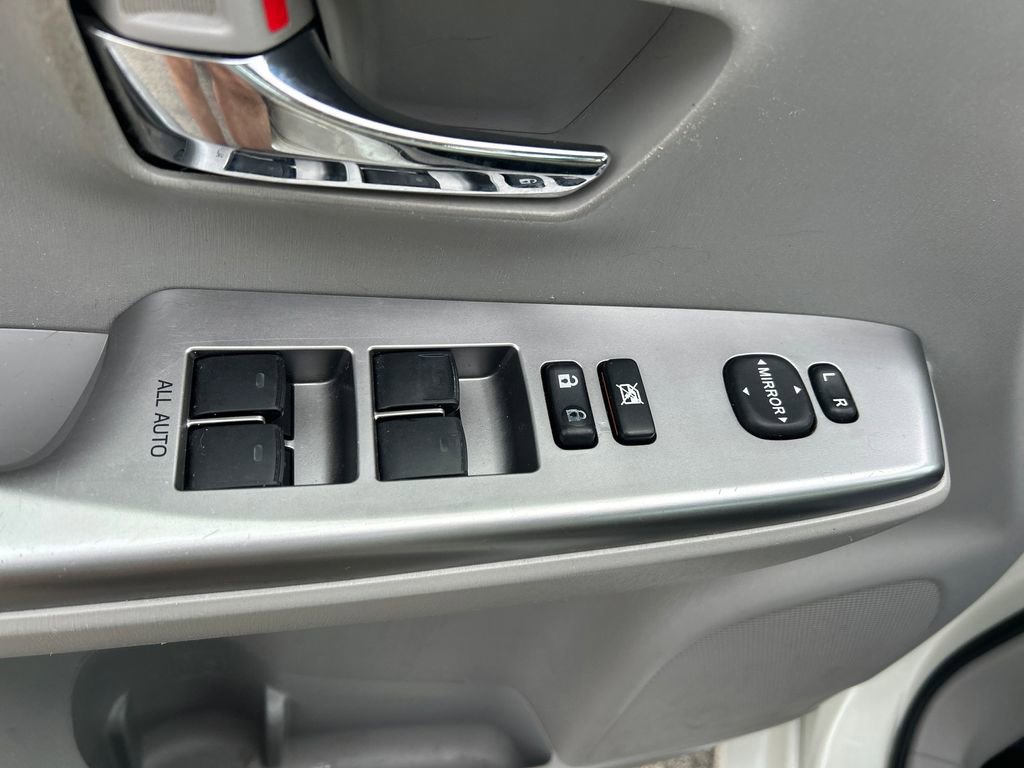 Used 2015 Toyota Prius V Two image 22