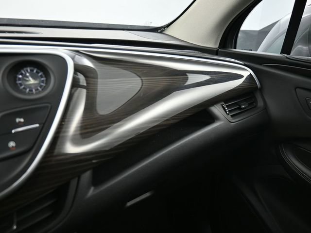 Used 2019 Buick Envision Essence image 24