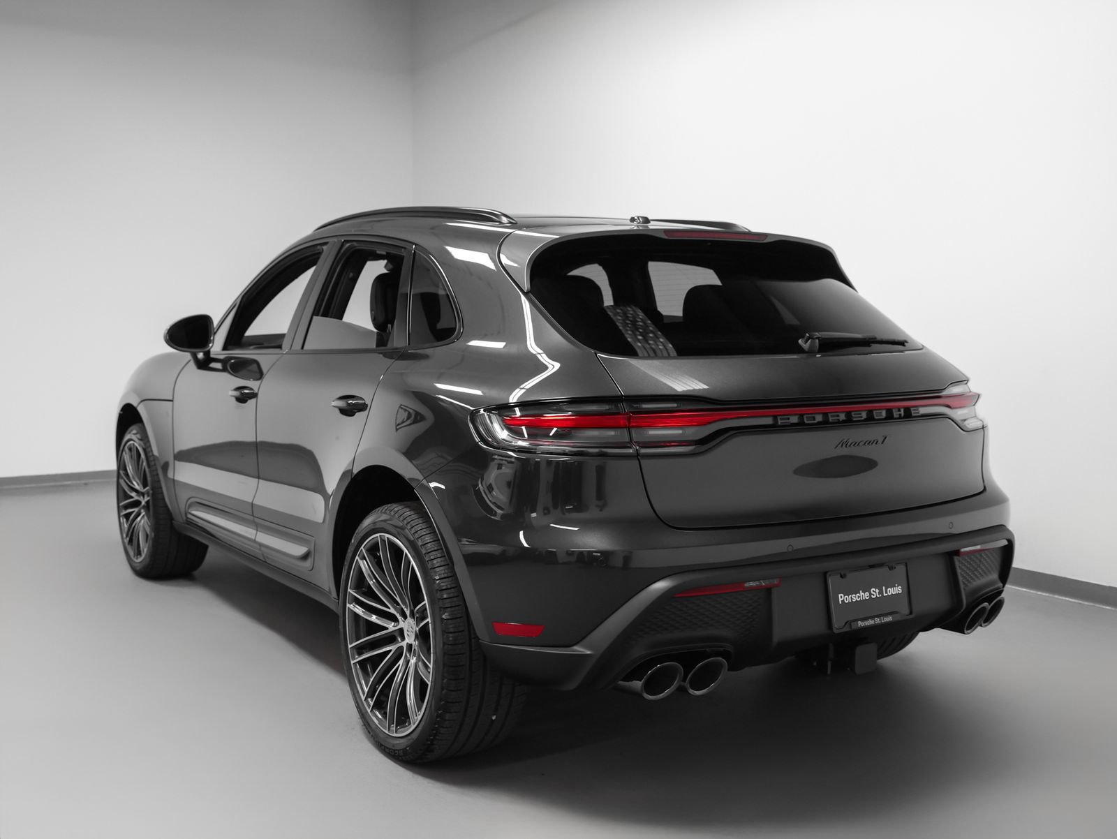 New 2026 Porsche Macan Turbo AWD/4WD image 3
