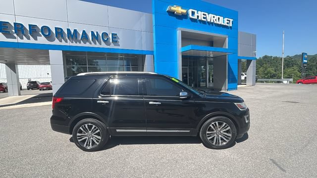 Used 2017 Ford Explorer Platinum AWD/4WD image 2