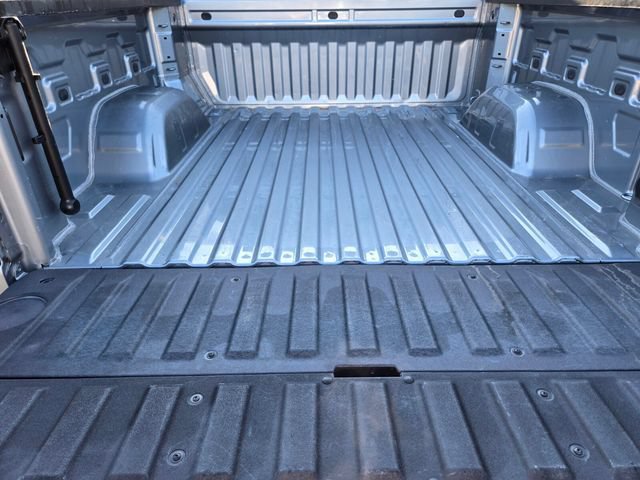 Used 2025 GMC Sierra 1500 SLT AWD/4WD image 15