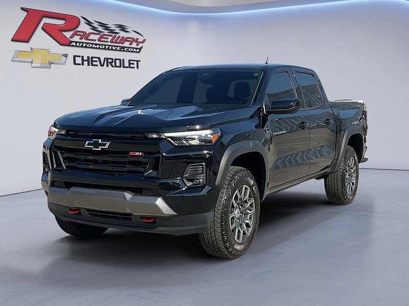Used 2024 Chevrolet Colorado Z71 w/ Z71 Convenience Package 2 AWD/4WD image 1