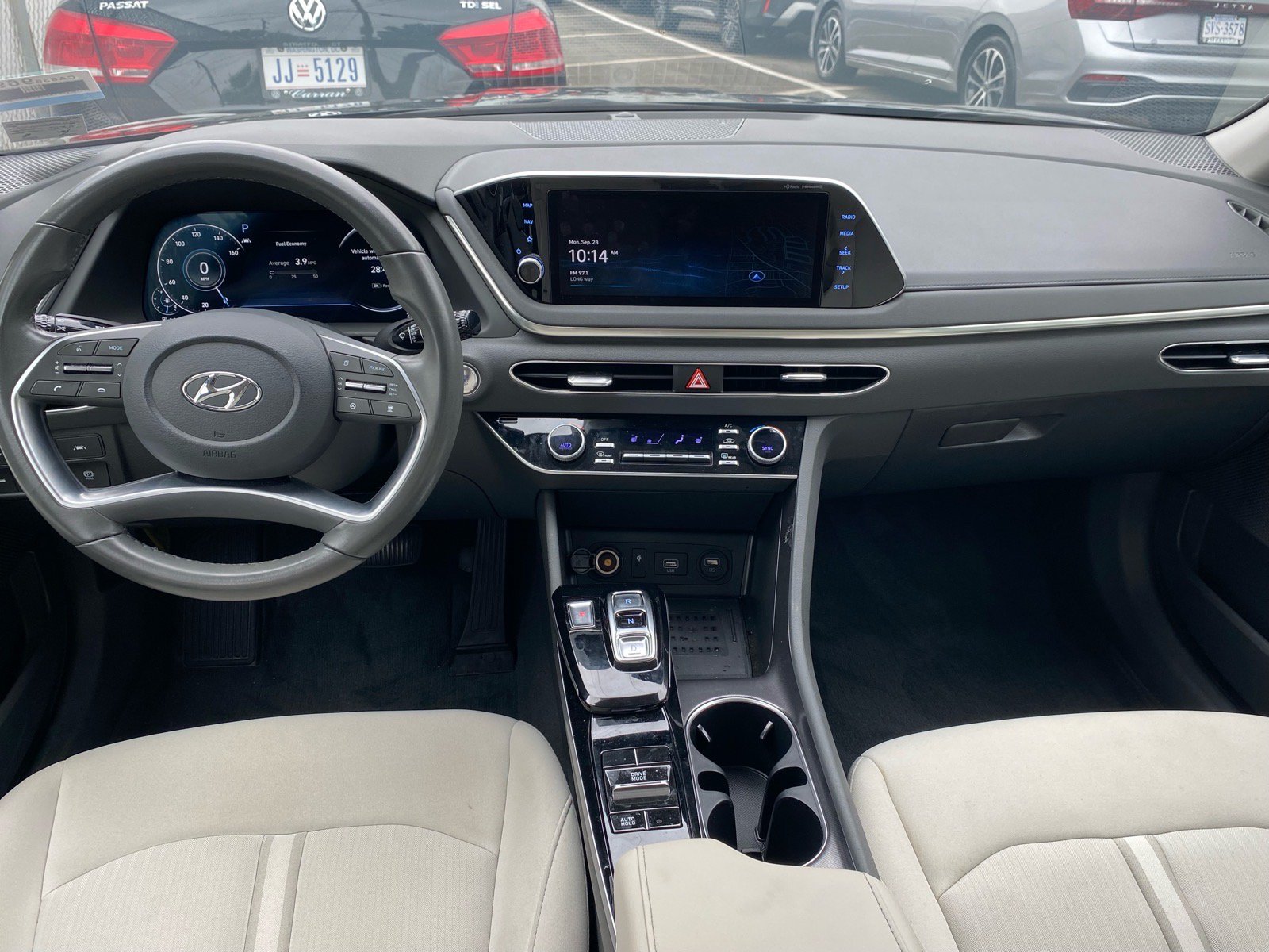 Used 2023 Hyundai Sonata SEL w/ Convenience Package FWD image 9