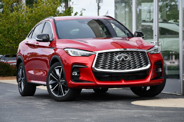 Used 2023 INFINITI QX55 Sensory w/ Lighting Package AWD/4WD image 5